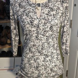 Vince camuto long sleeve blouse